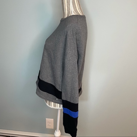 Fabletics Demi Lovato Odessa cropped sweatshirt - Picture 3 of 8